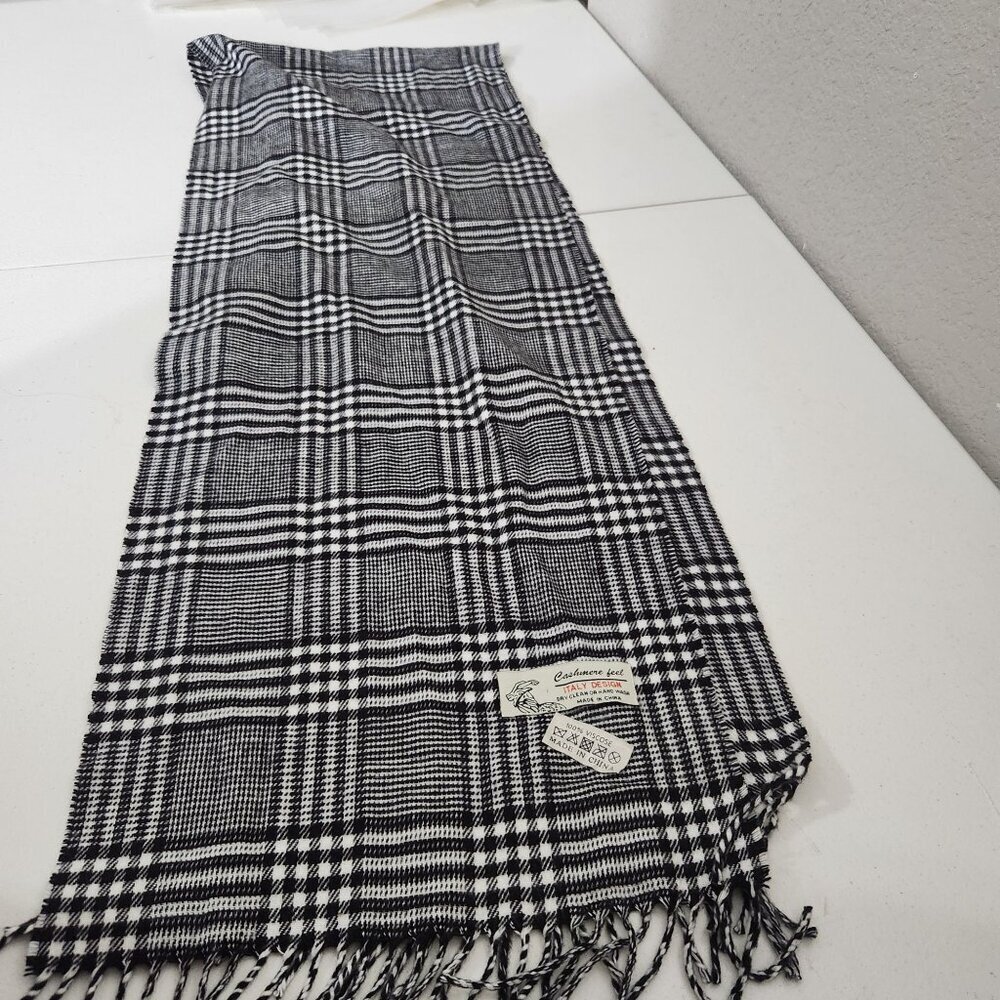 Black & White Plaid Cashmere Feel Scarf With Fringe 100% Viscose Italy Design Un